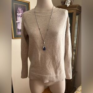 Eight 18 Tan Women's Sweater SZ S. C:4767. Ex condition